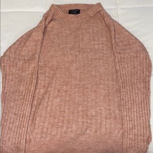 Beautiful pink comfy sweater!